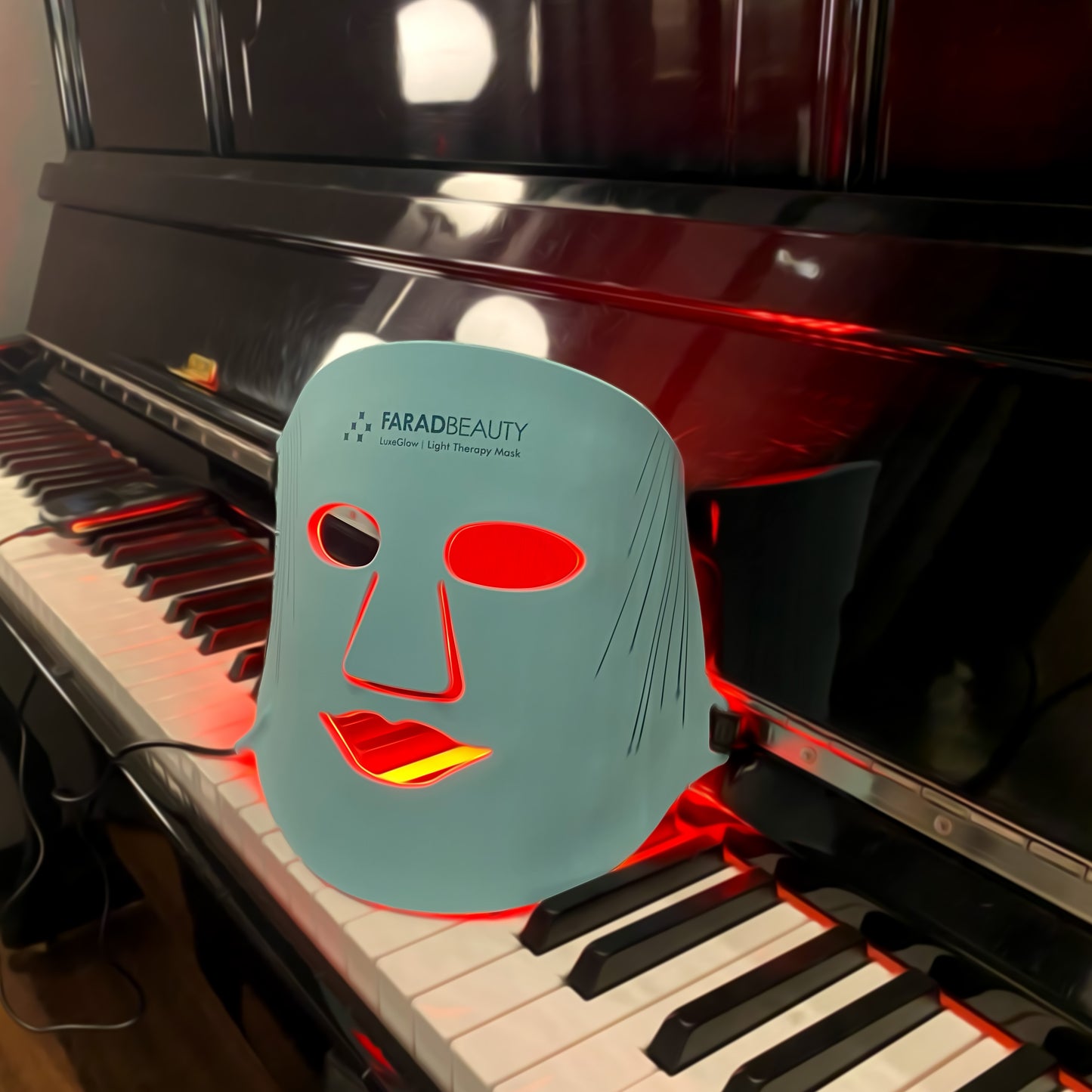 FaradBeauty LuxeGlow - Light Therapy Face Mask
